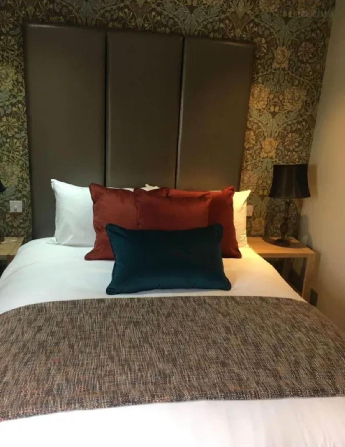 The New Hobbit Hotel Rooms Halifax Zewnętrze zdjęcie
